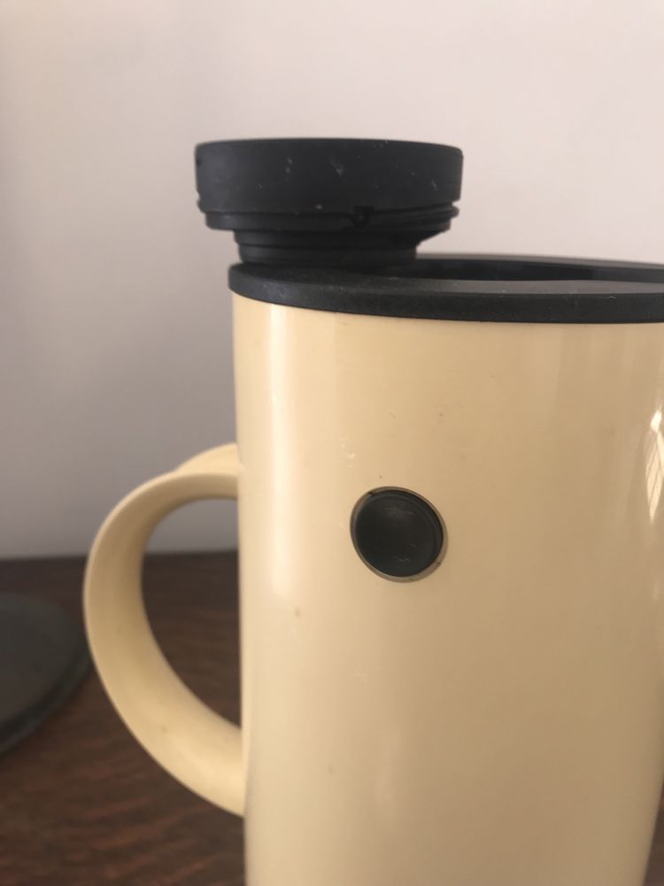 STELTON  garrafa térmica  para café ou chá. Eric  MAgnussen