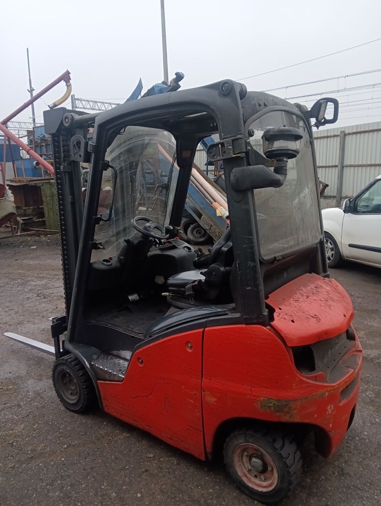 Wózek widłowy Linde h16D 391