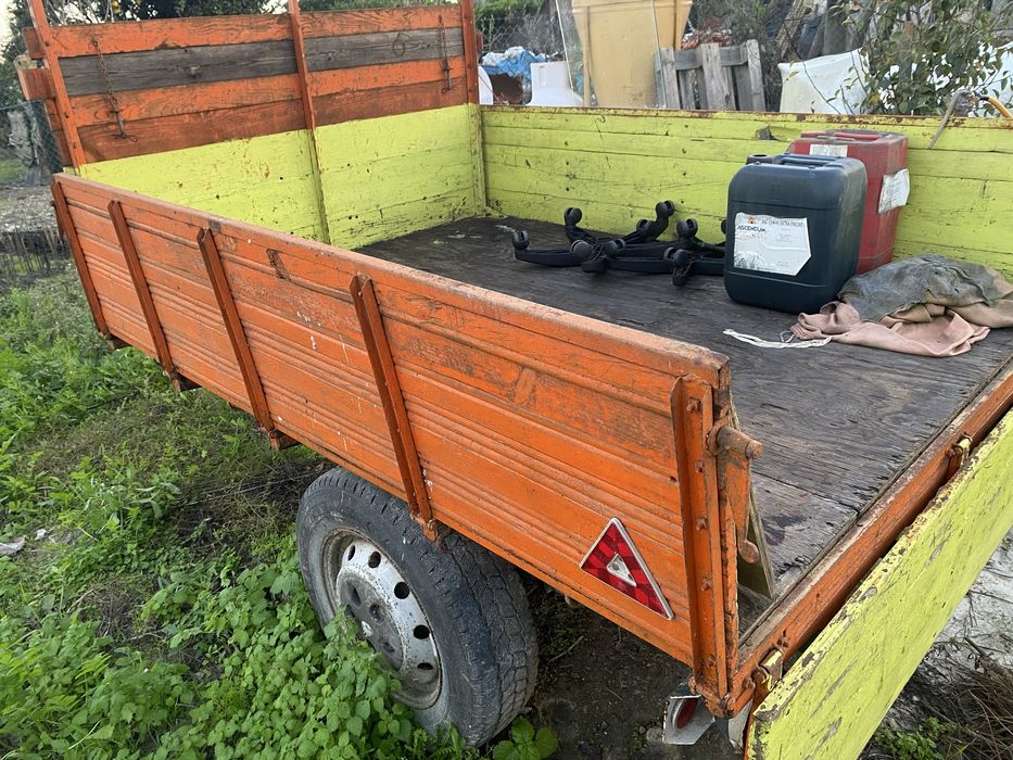 Atrelado para trator