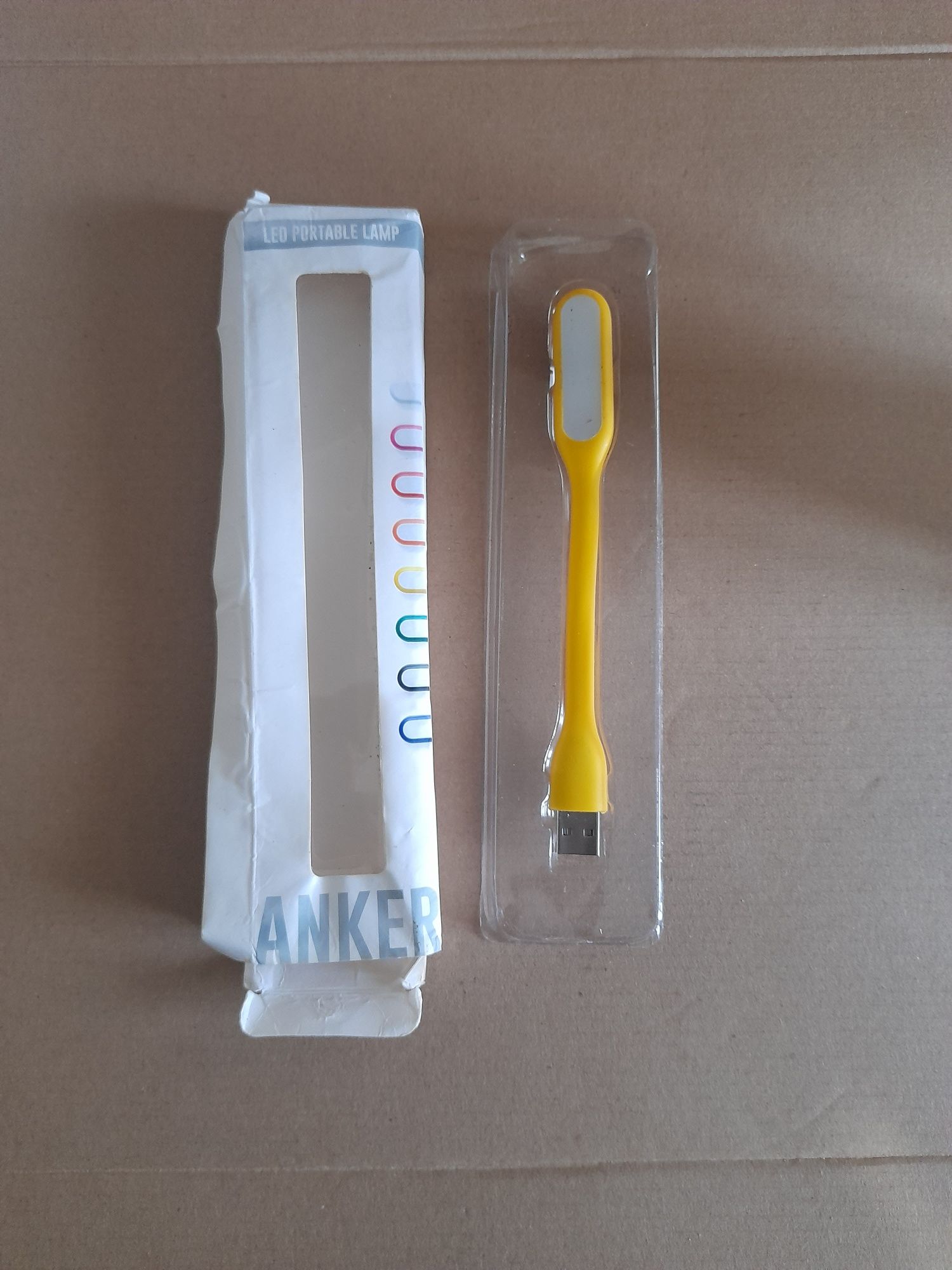 Luz led portátil com ligação USB da Anker