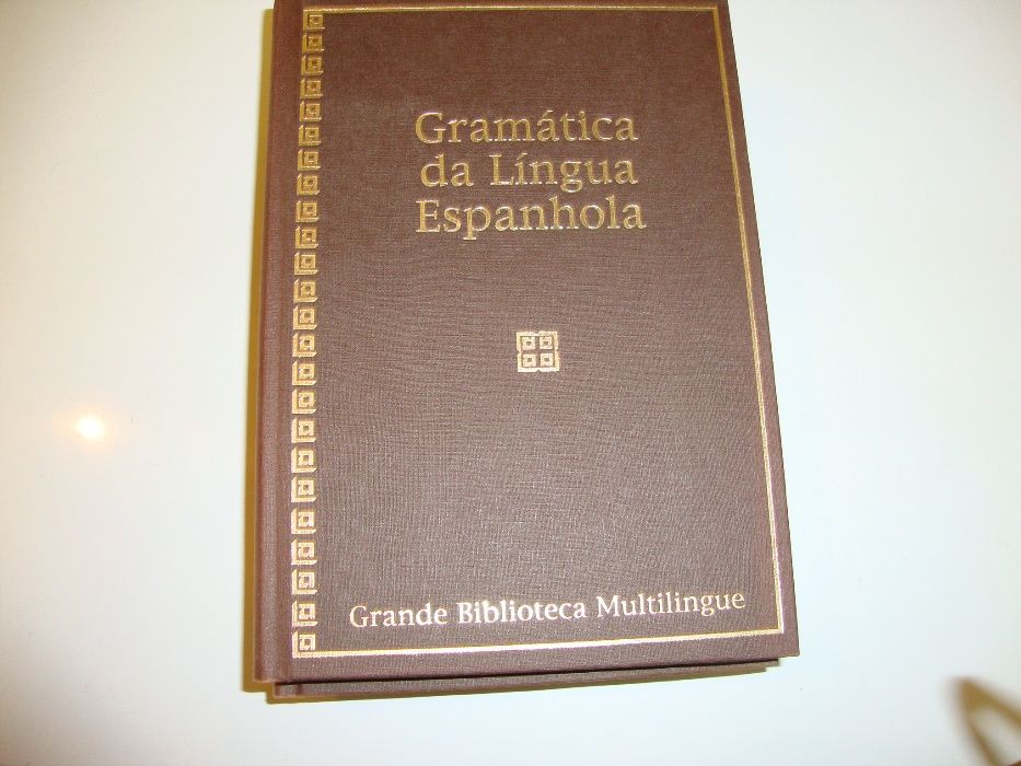 Gramática multilingue, 5 volumes, 5 Línguas