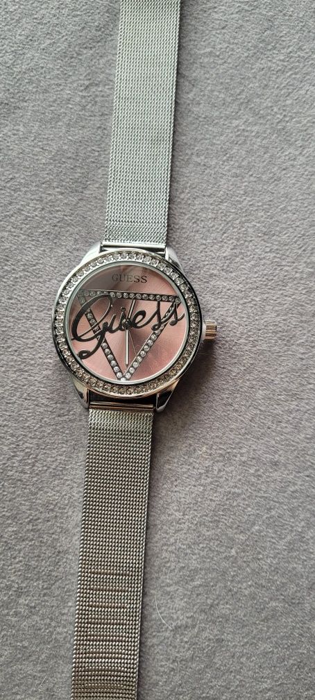Piękny damski zegarek na rękę glamour guess Nowy