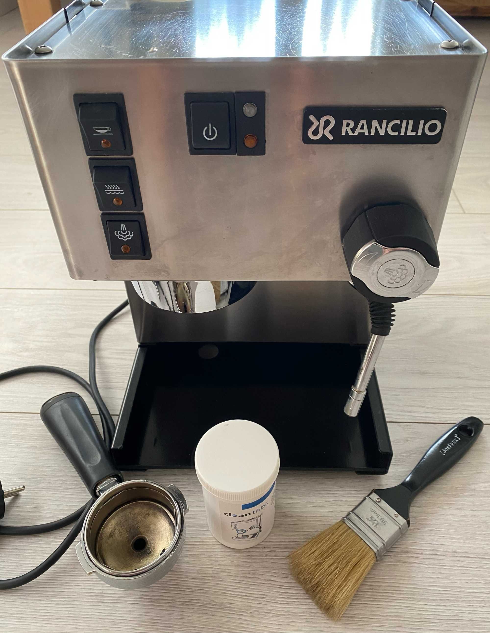 Ekspres do kawy Rancilio Silvia E V6 INOX + zestaw do czyszczenia