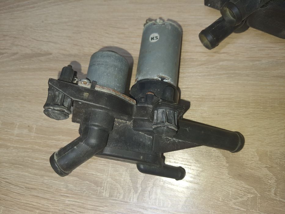 A0018303784 кран пічки клапана Мерседес Mercedes W124 E124 1147412081