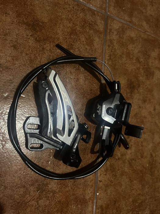 Manipulo e desviador dianteiro Shimano Deore XT 2x11