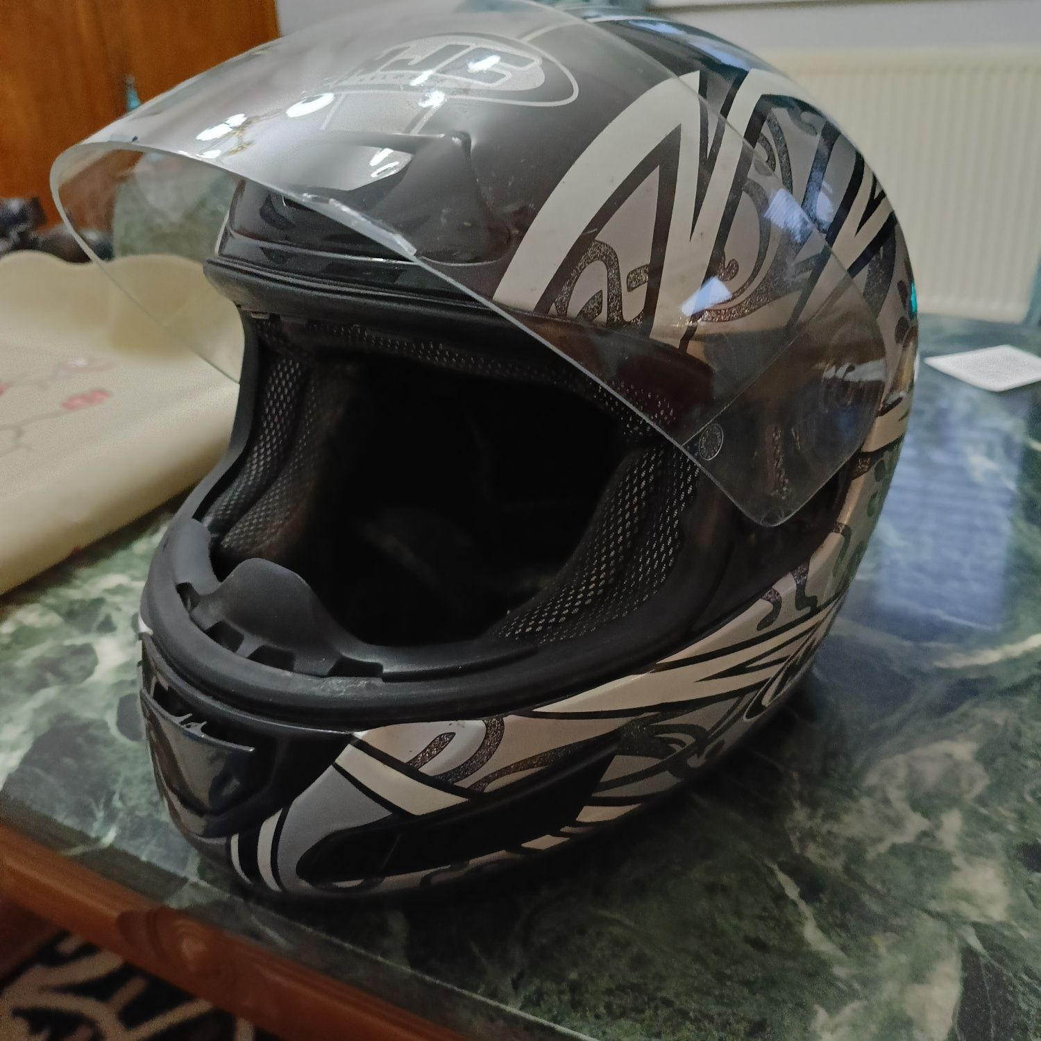 Sprzedam kask motocyklowy