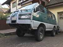 Mitsubishi L300 bus 4x4 off-road