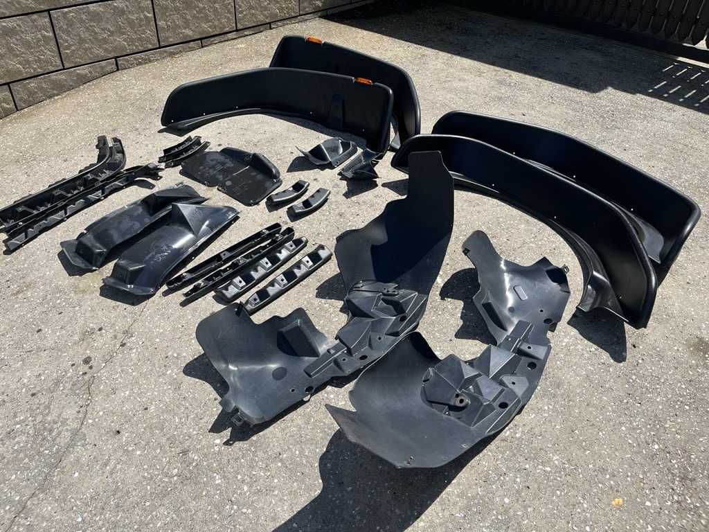 Material Jeep Wrangler JK - Jantes, Pneus, Abas e para-choques