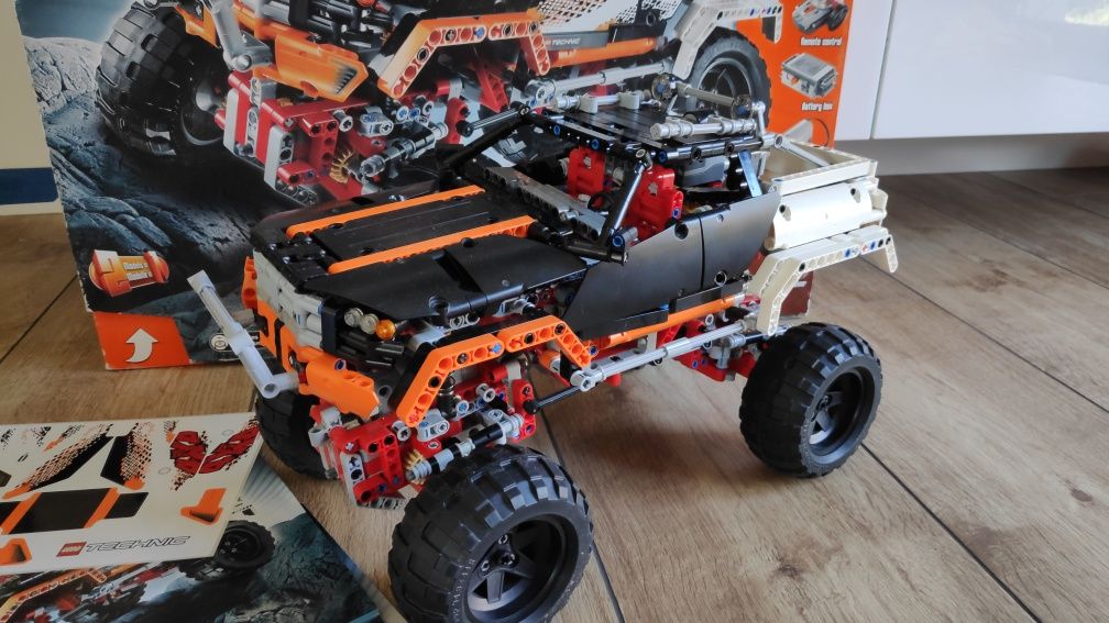 Lego Technic 9398 4x4 Sterowany jak nowy + Gratis