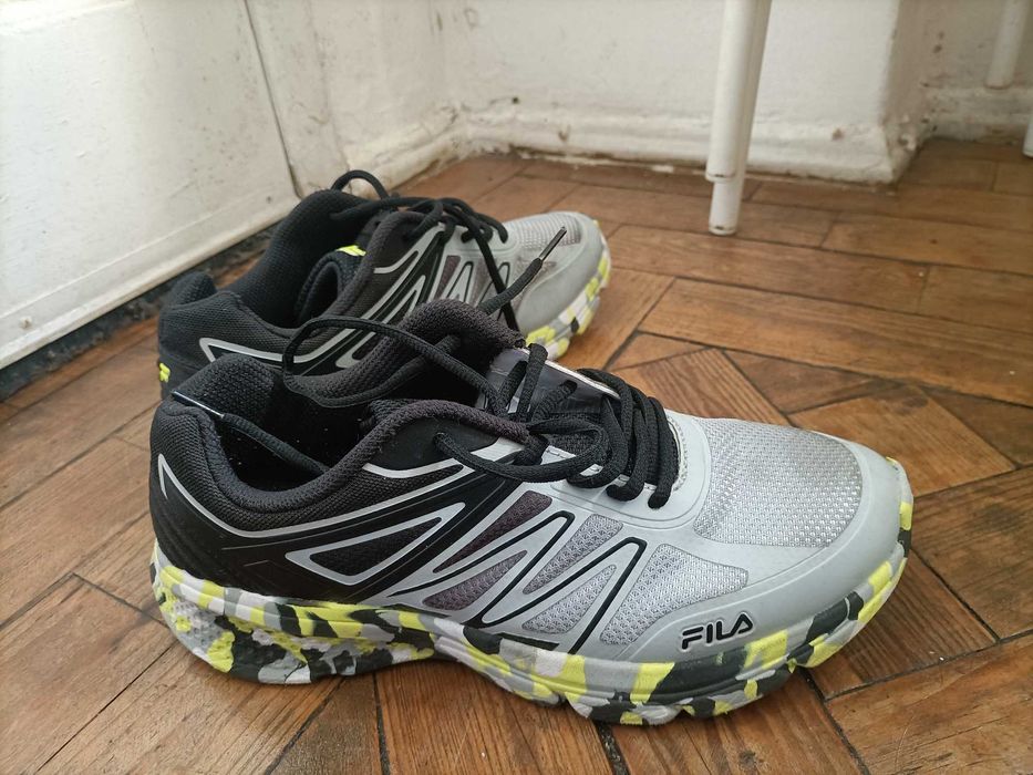 Tênis Fila pouco uso