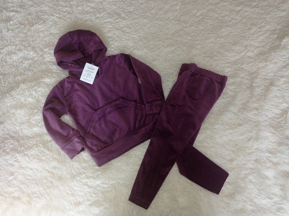 Велюровий костюм для дівчинки, розмір 86/92