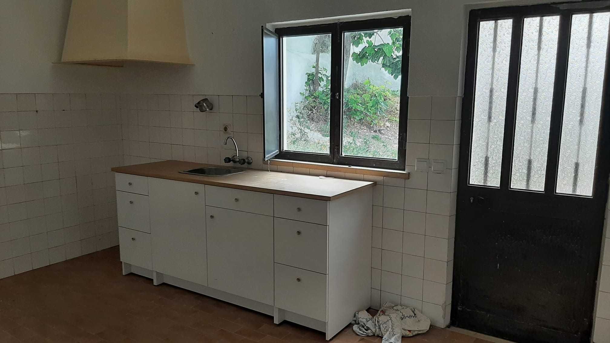 Moradia T7 com jardim e garagem