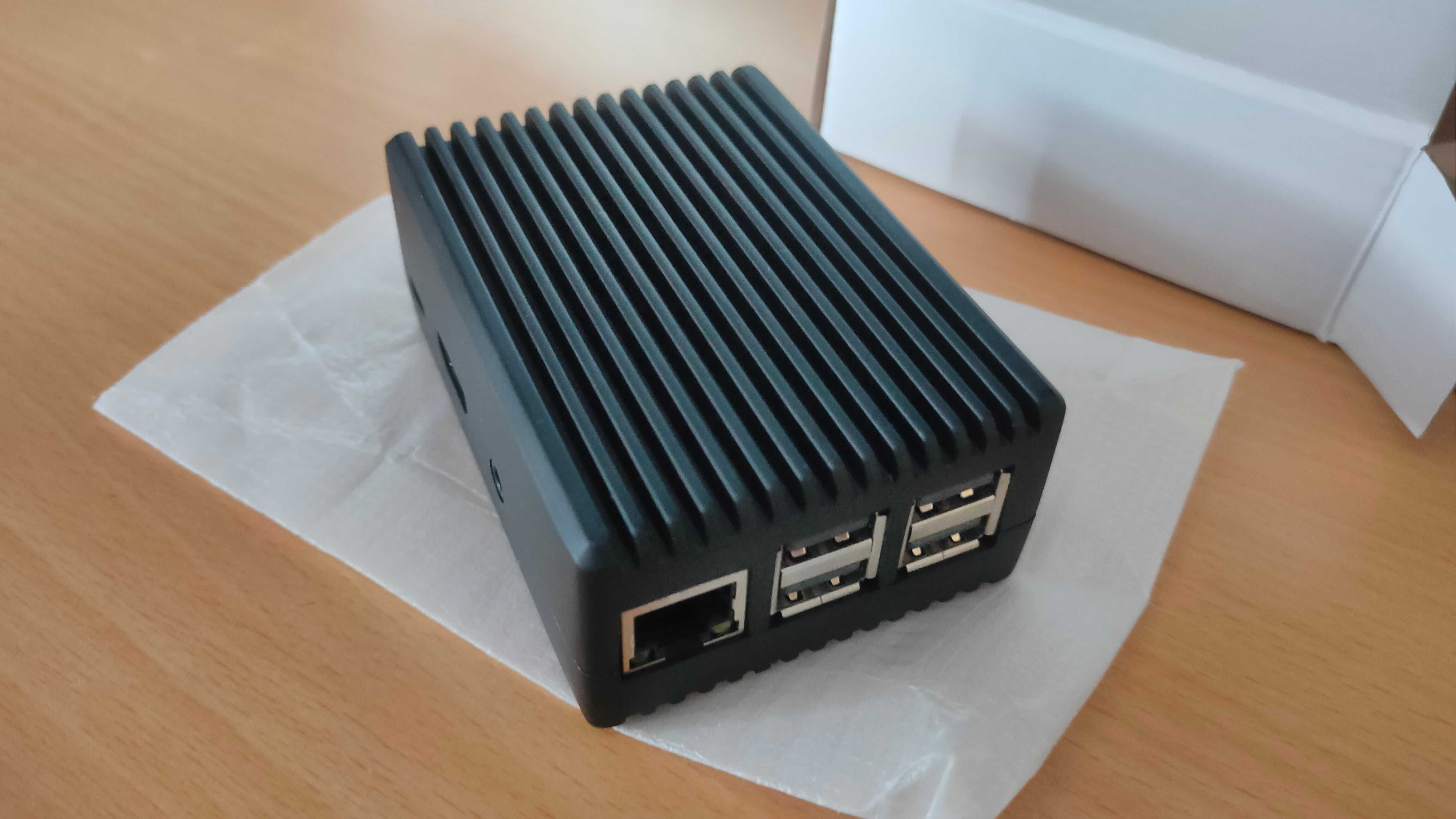 NOVO - GEEKWORM Caixa Raspberry Pi 2 / 3 / 3B+ ( FULL Alumínio )