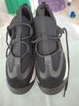 Damskie buty na koturnie typu sneakersy