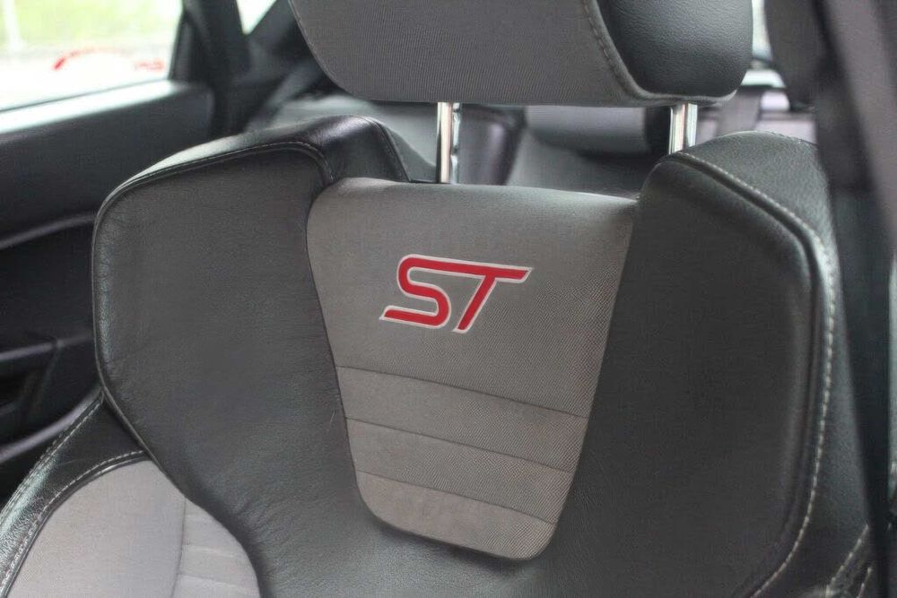 Ford Fiesta ST      2016