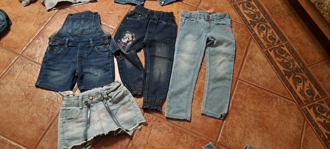 Zestaw ubran jeansowych dla dziewczynki  2-3 lata
