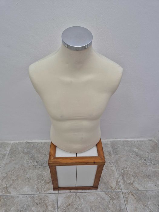 Busto homem - Mais bustos disponíveis