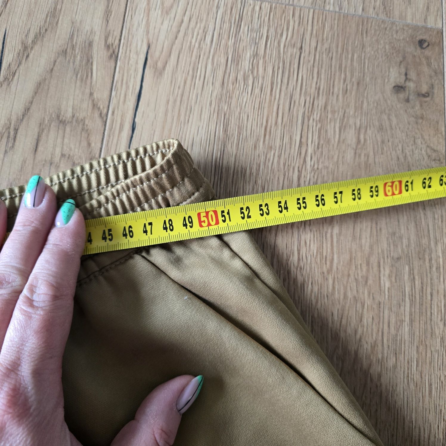 Krótkie spodenki materiałowe hm 44 46 xxl