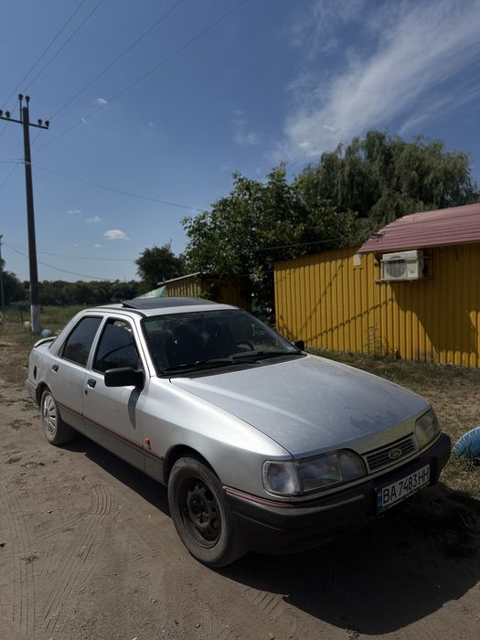 Форд сиэра в достойном состоянии на свои года возможен даже обмен