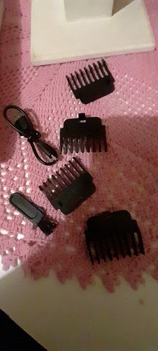 Promoção Gold máquina nova de cabelo e barba