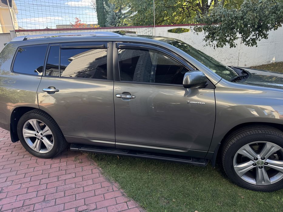 Toyota highlander