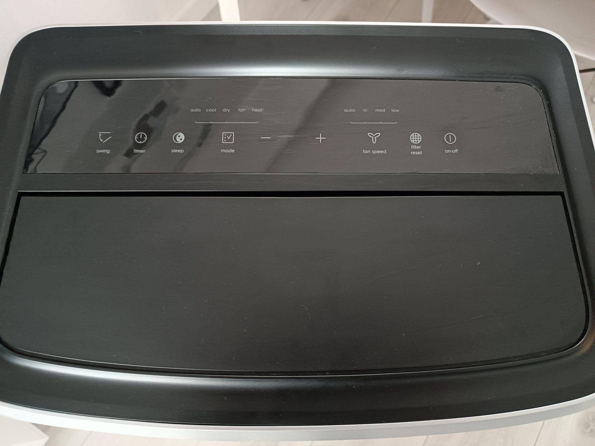 Klimatyzator przenośny Electrolux EXP26U338HW z funkcją grzania