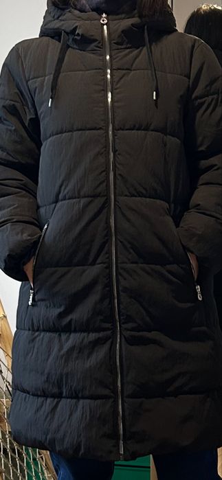 Пальто фірми ONLY розмір L стан ідеальний наповнювач холофайбер