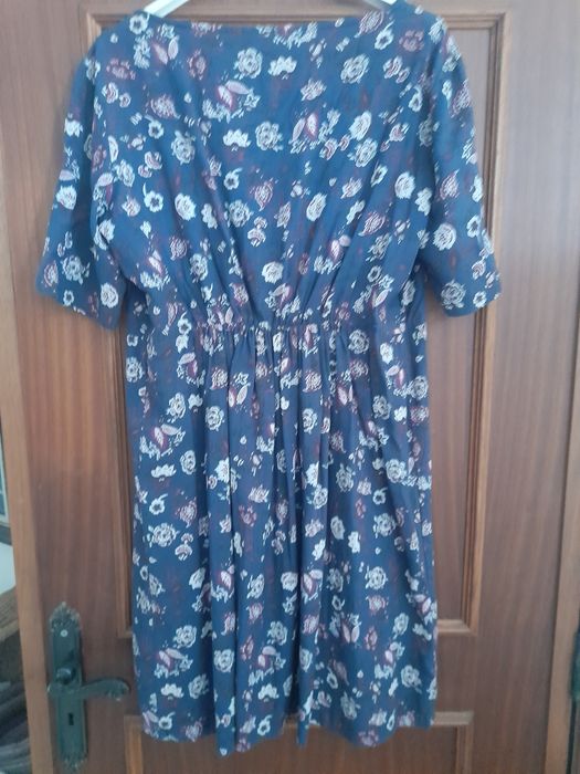 Roupa de menina como nova