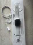Продам Apple watch se 40
