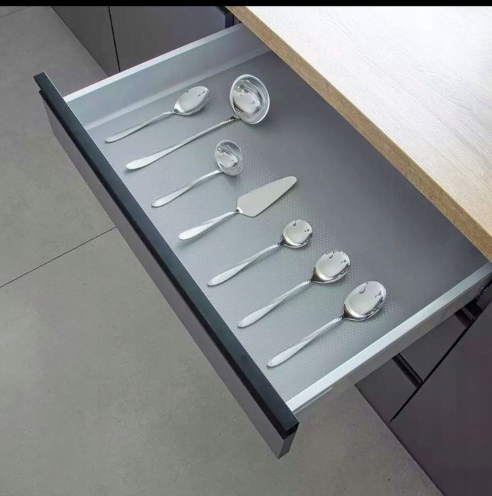 Mata antypoślizgowa do szuflad i szafek