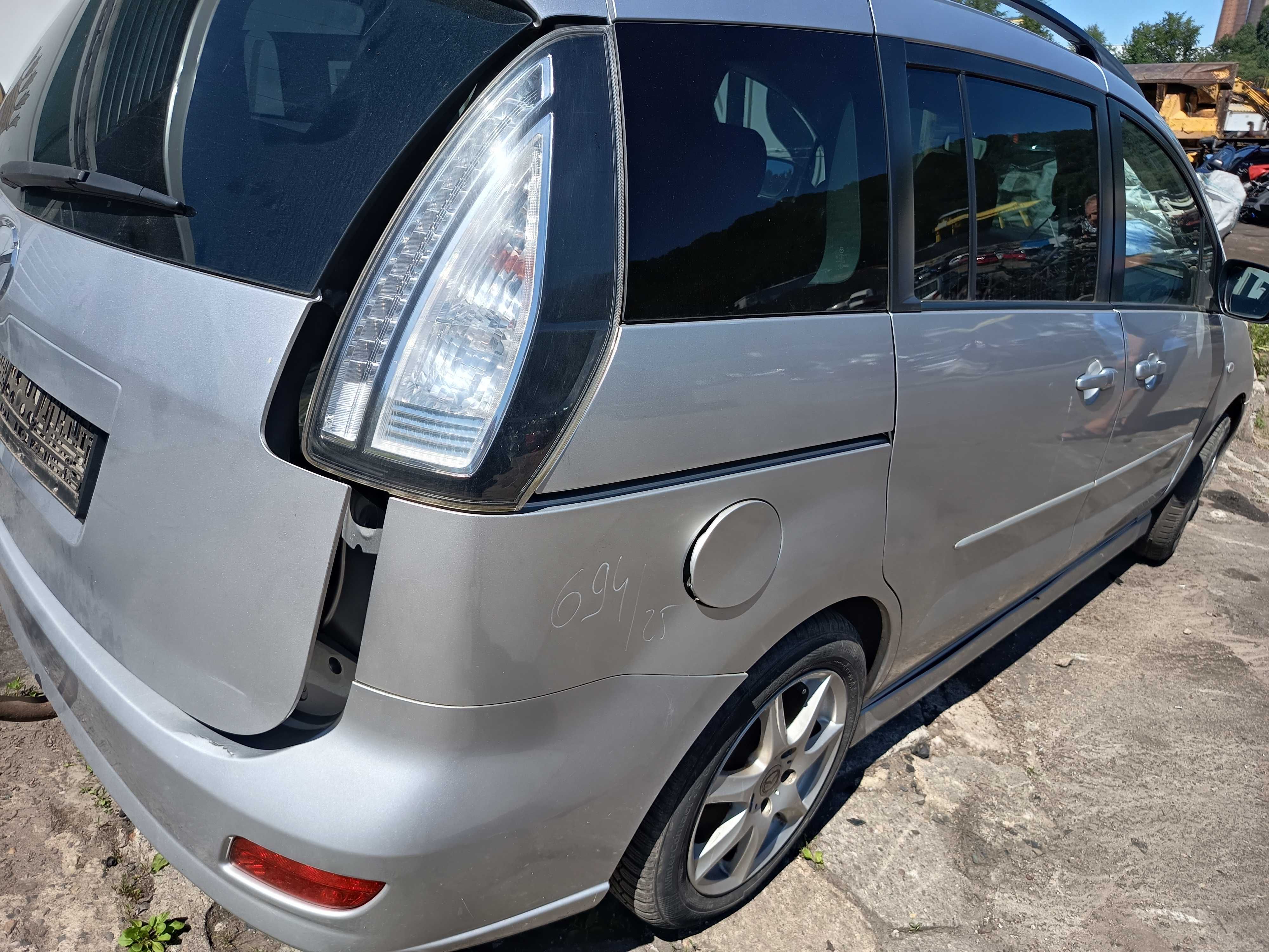Mazda 5 Lift SPORT zderzak przedni FV transport/dostawa