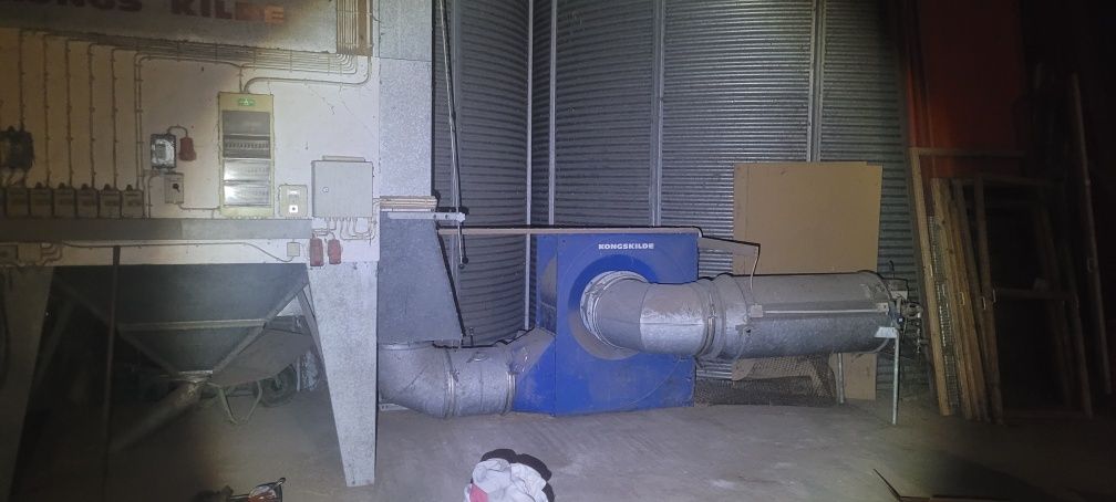 Suszarnia daszkowa 12,5t kukurydzy Kongskilde silos zbożowy żmijka