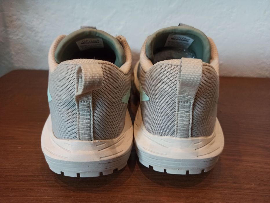 SALOMON SENSE RIDE 5 кросівки для бігу 39⅓ розмір