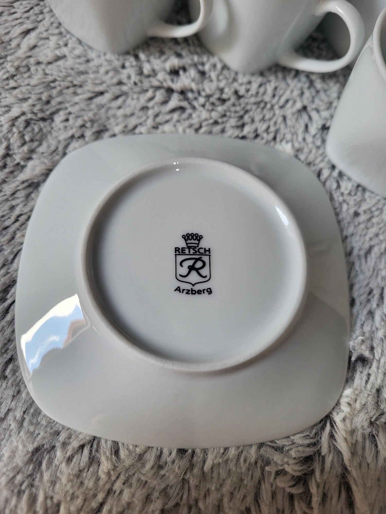 Biale porcelanowe filiżanki niemieckiej marki Arzberg 100 ml 12 szt do