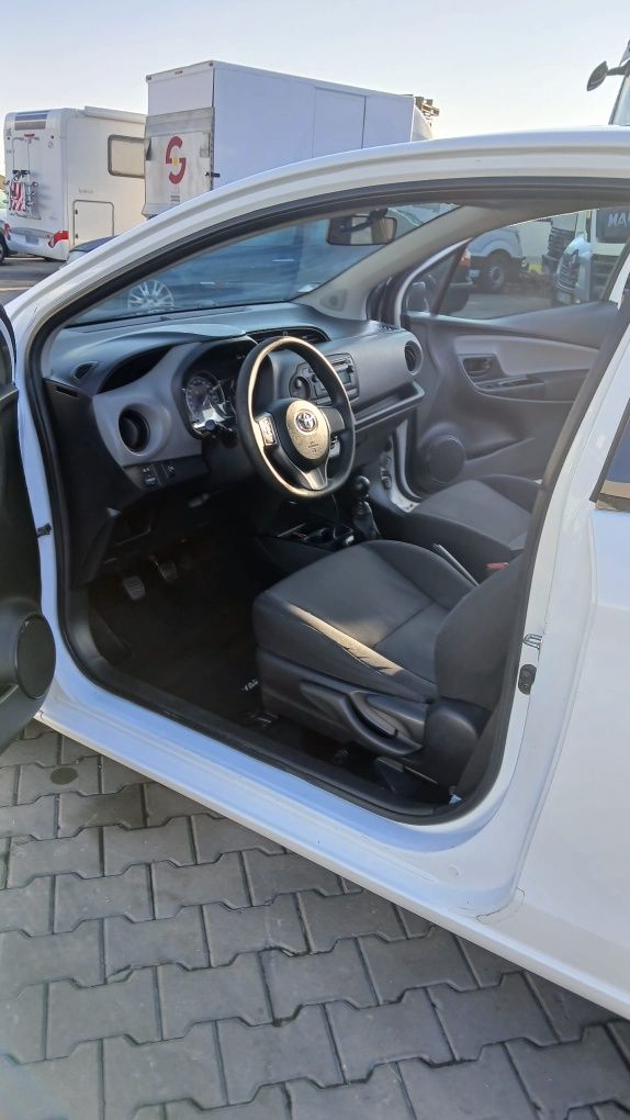 Toyota Yaris III 1.4 2016 Comercial