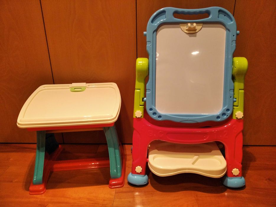 Secretária + Cavalete / quadro branco magnético / lousa infantil