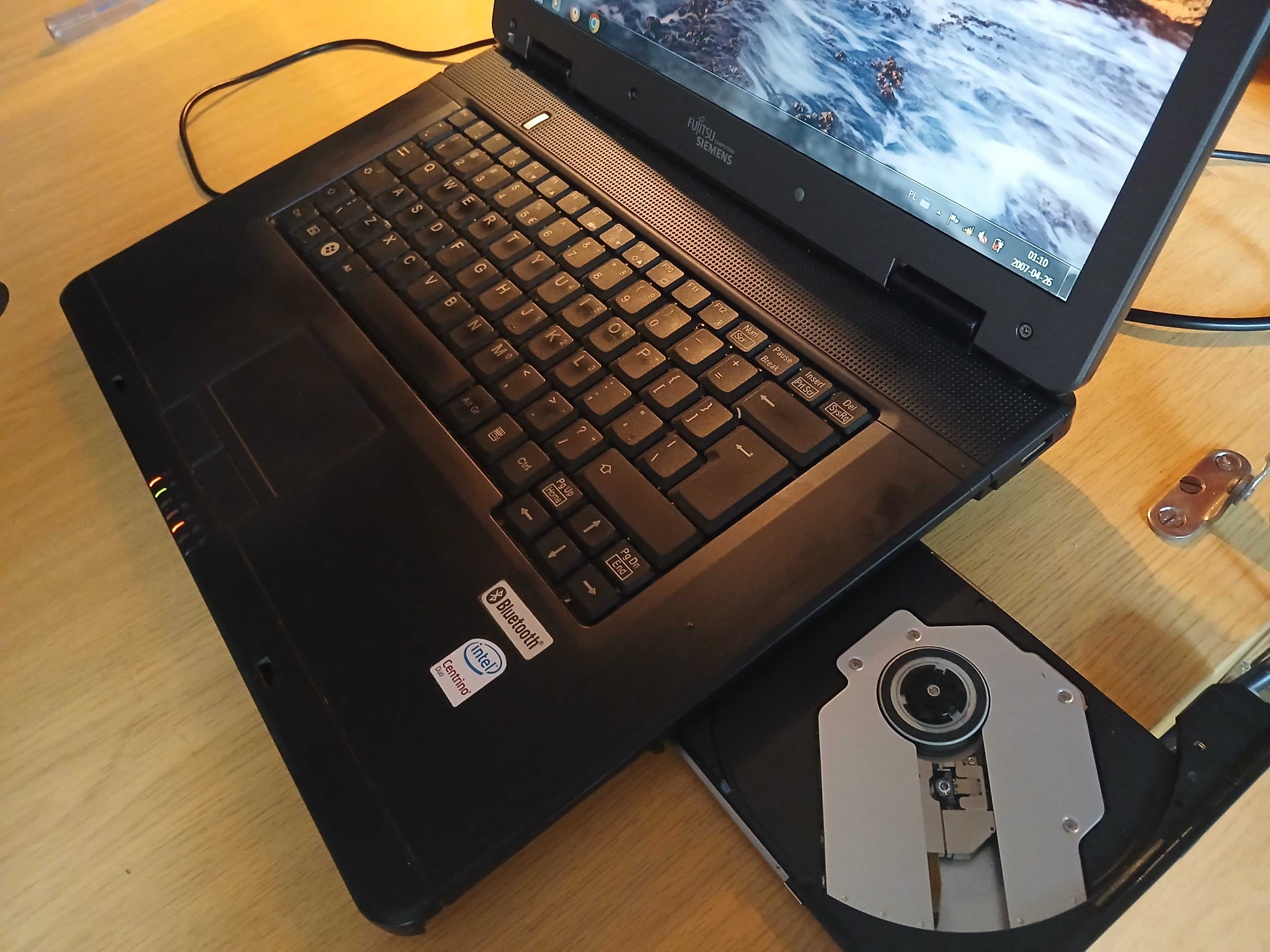 Laptop Fujitsu Siemens Esprimo