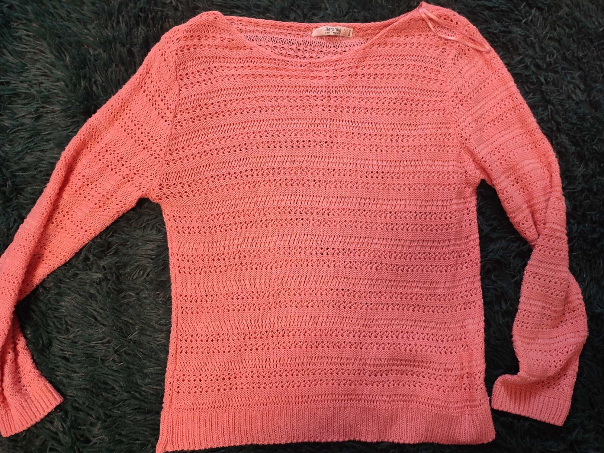Sweterek różowy bershka