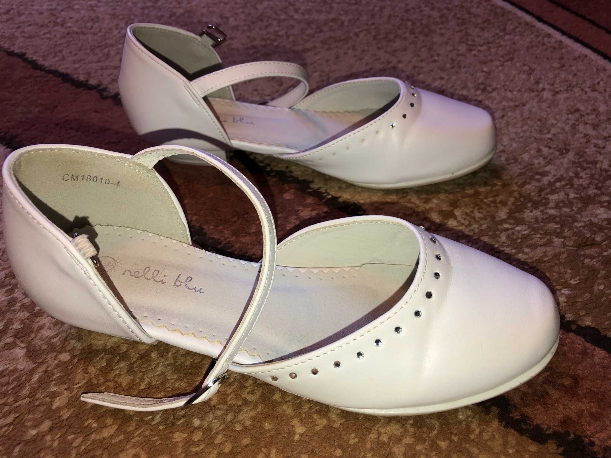 buty białe pantofelki sandałki dziewczęce (komunijne) 33