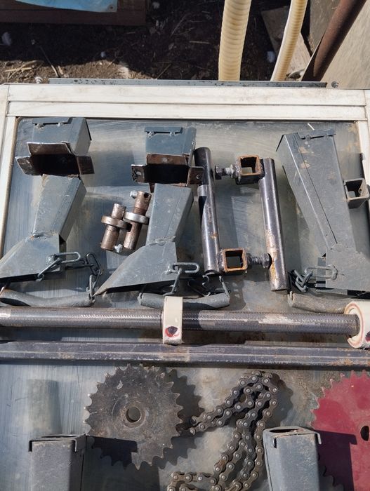 Сеялка к мотоблоку..