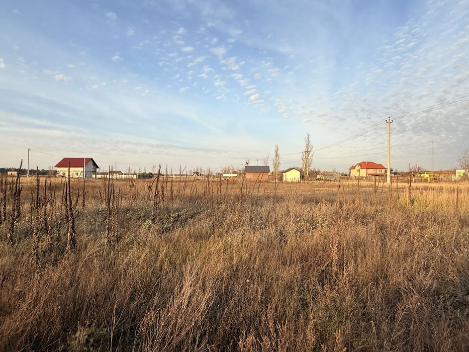 22 сот біля канала з рибою газ в 5 метрах до столиці 25км біля моря