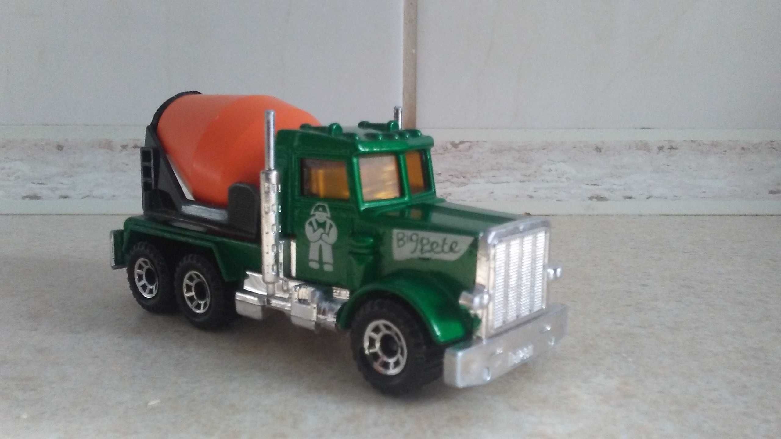 model matchboxa peterbilt mb-19