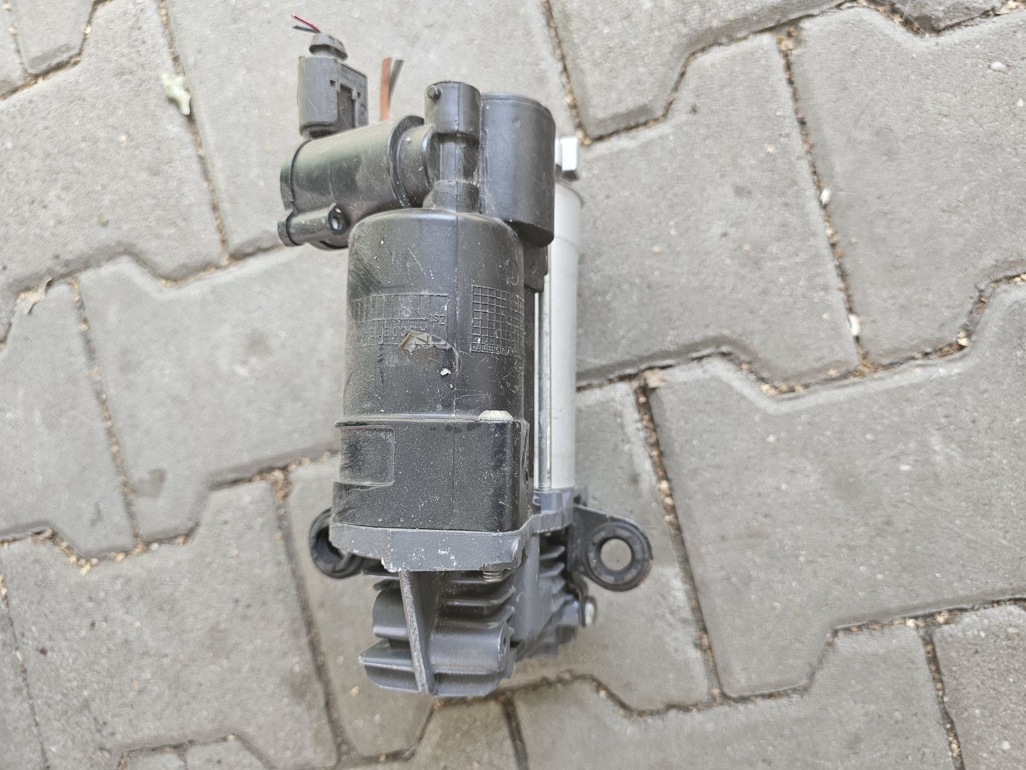 Mercedes ml w164 kompresor zawieszenia