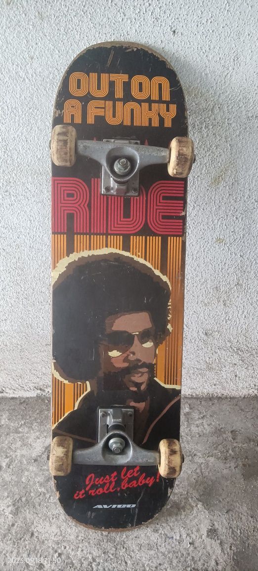 Skate Avigo usado