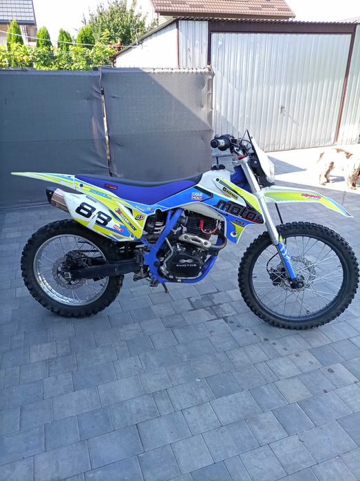 Sprzedam CROSS 250