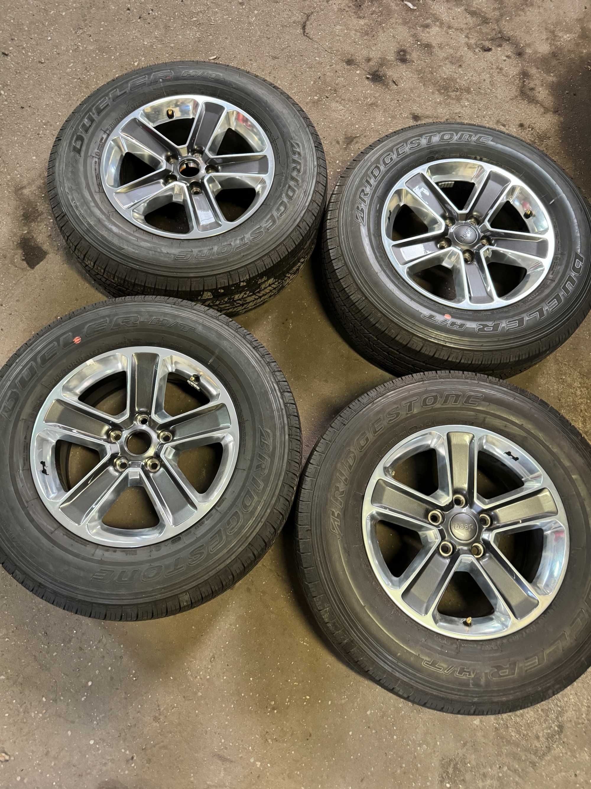 Koła 18 oryginalne Jeep Wrangler 5x127