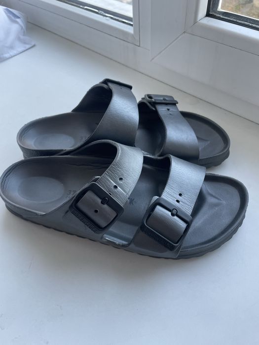 Шльопанці, вєтнамки, Birkenstock 37