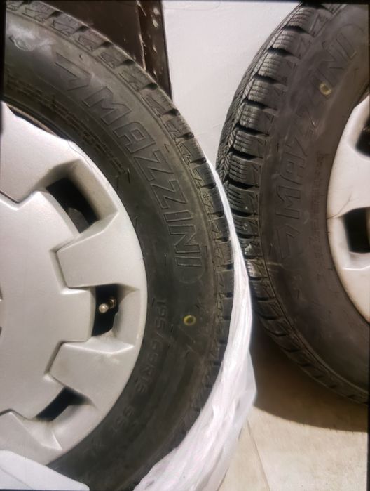 Шини зимові 195/65r15