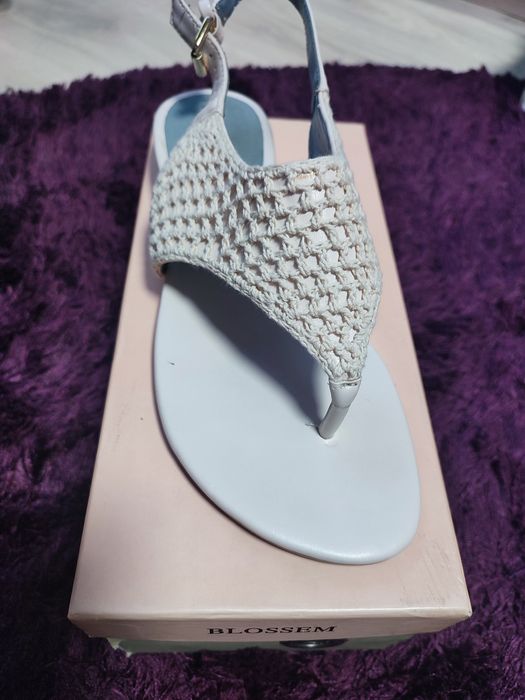 Босоніжки жіночі шкіряні