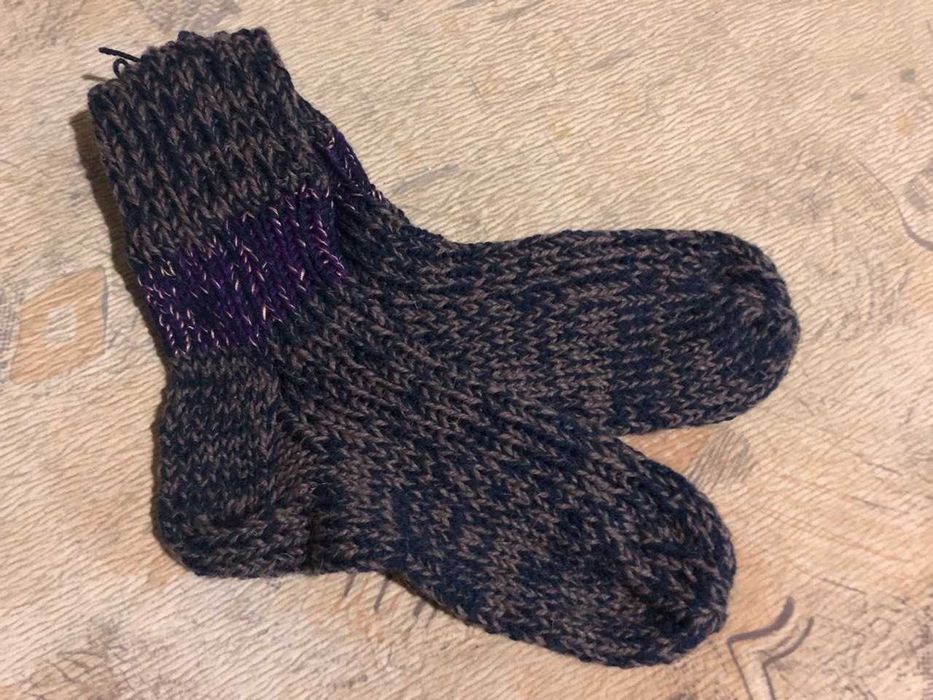 Теплі чоловічі шкарпетки ручної роботи